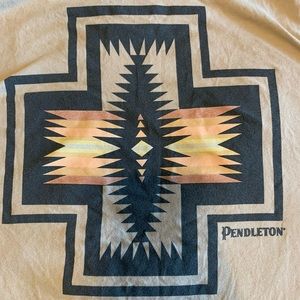 XL men’s Pendleton t-shirt